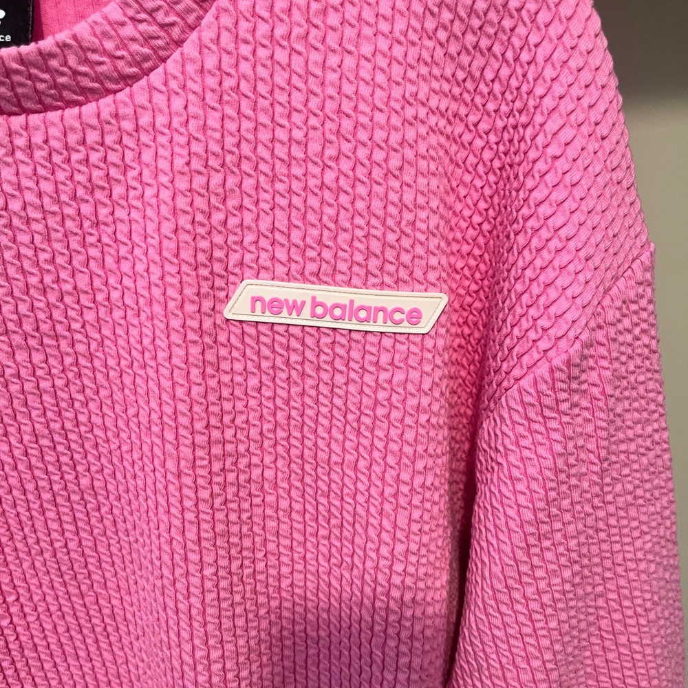 New Balance Pink Textured Sweatshirt - Picture 3 of 4